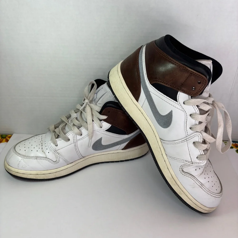 Nike Jordan 1 Mid SE White & Brown Sneakers with Embroidery 6.5Y - Picture 2 of 7